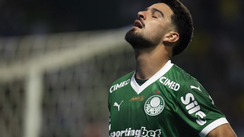 Flaco López parou de pontuar no Cartola? Veja números recentes e compare com Vitor Roque