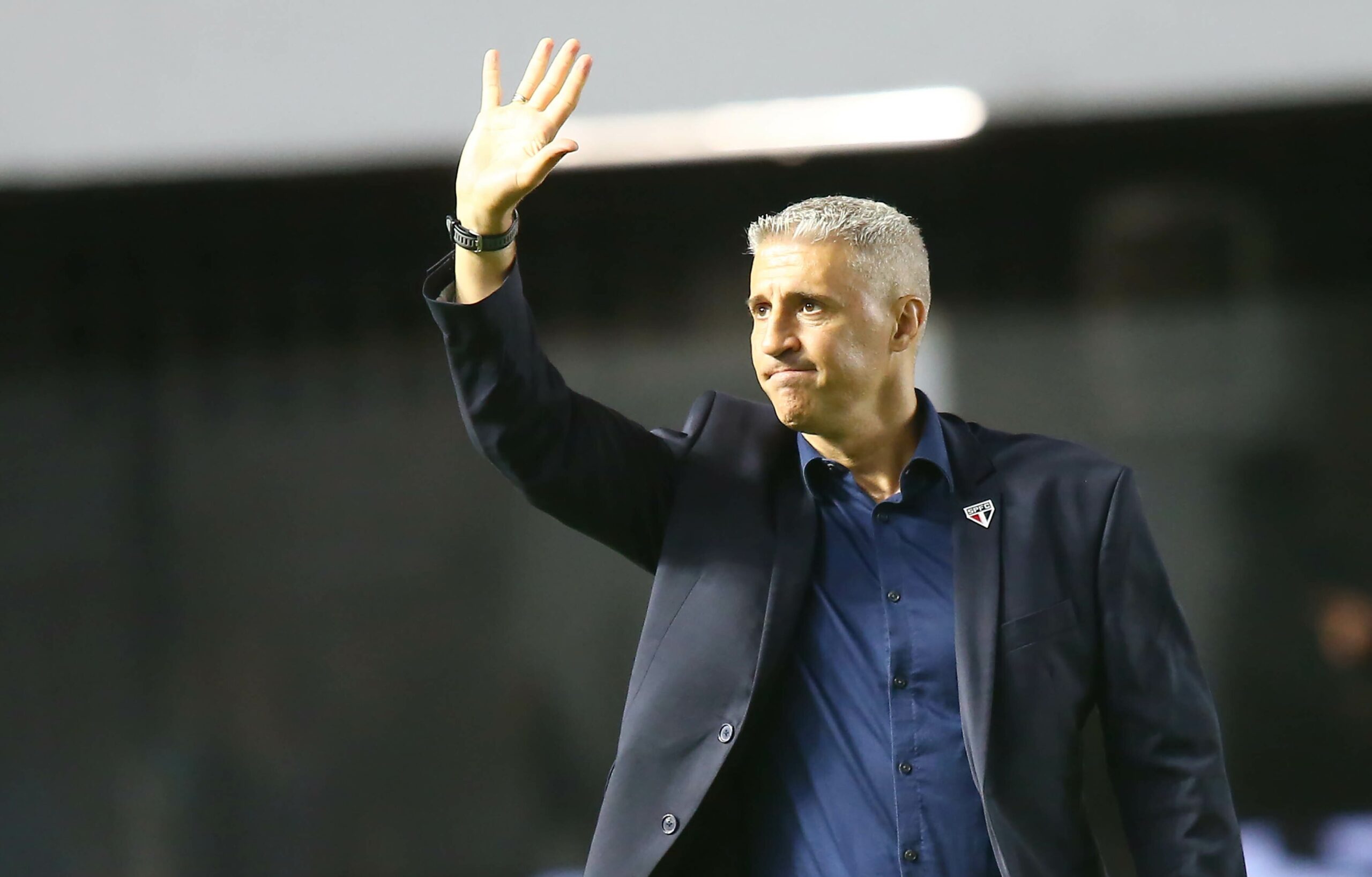 Crespo diz que fica no São Paulo para 2026: “Vamos tentar um ano mais”