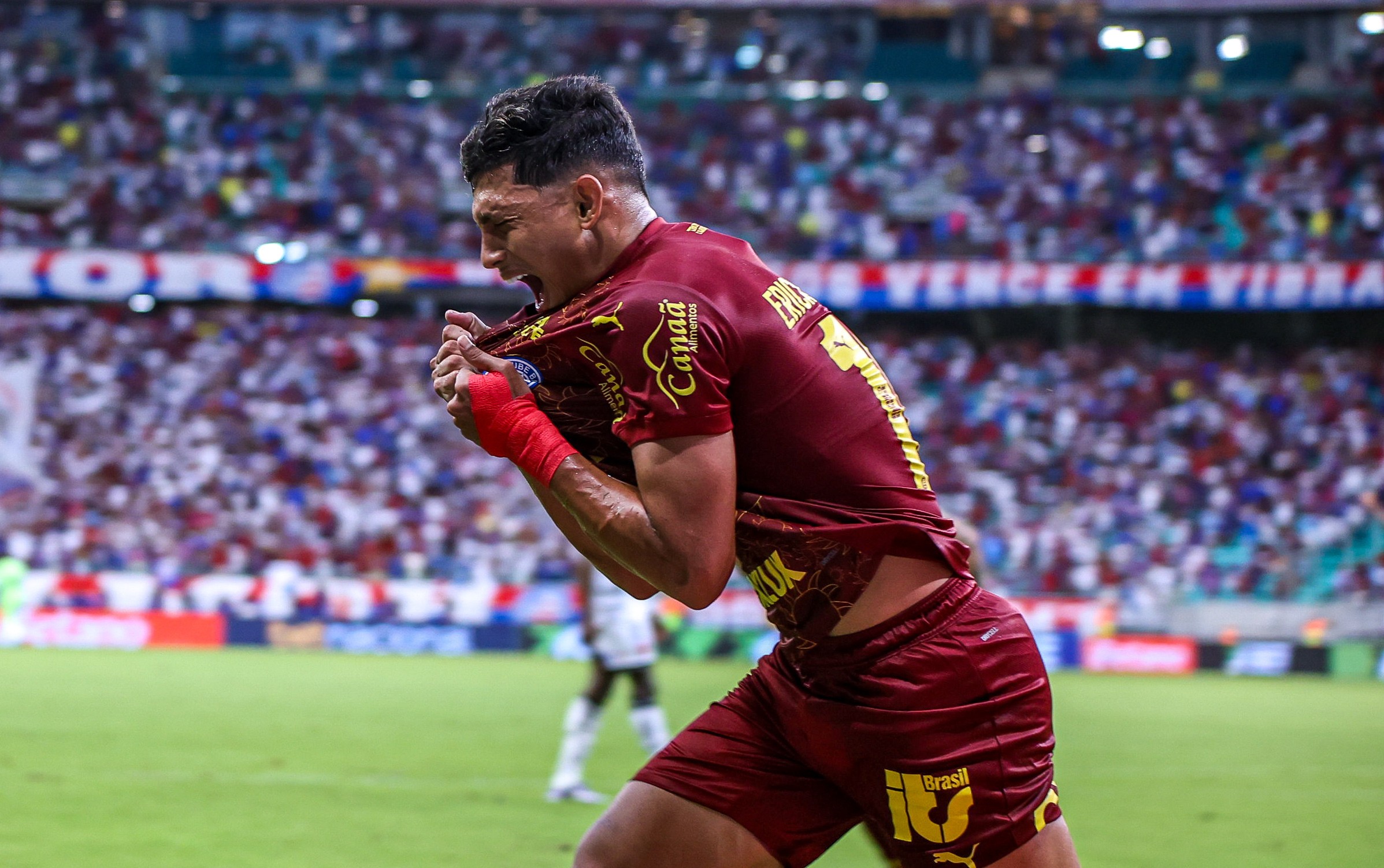 Análise: Bahia cresce no segundo tempo para bater o Vasco e não desgarrar da luta por G-5