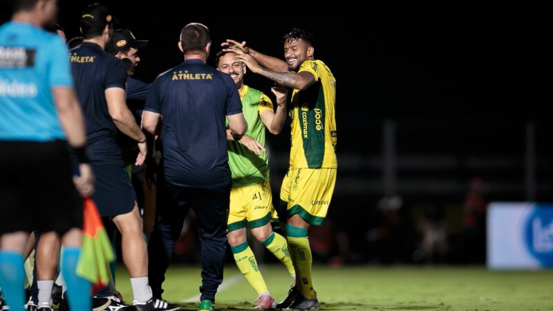 Reinaldo dá recado a futuros rivais do Mirassol na Libertadores: “Aprendam a falar português”