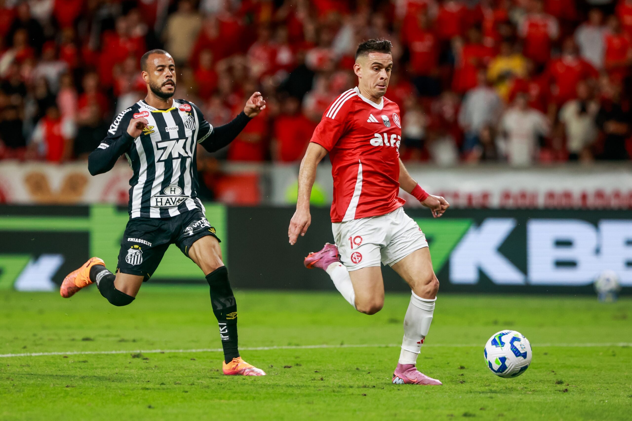 Atuações do Inter: Borré é o pior em campo em empate com o Santos; dê suas notas