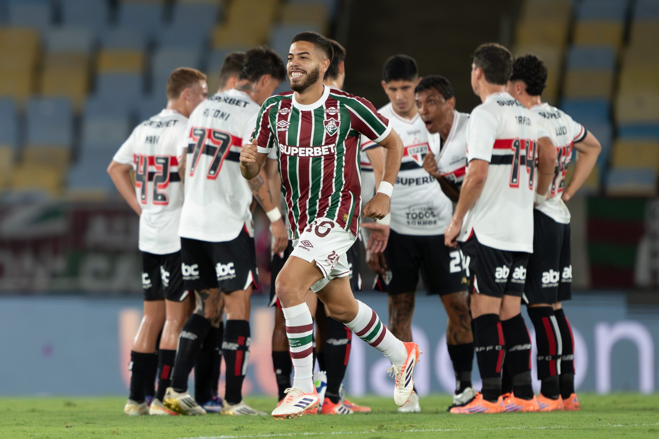 Atuações: absolutamente ninguém se salva em derrota humilhante do São Paulo; dê suas notas