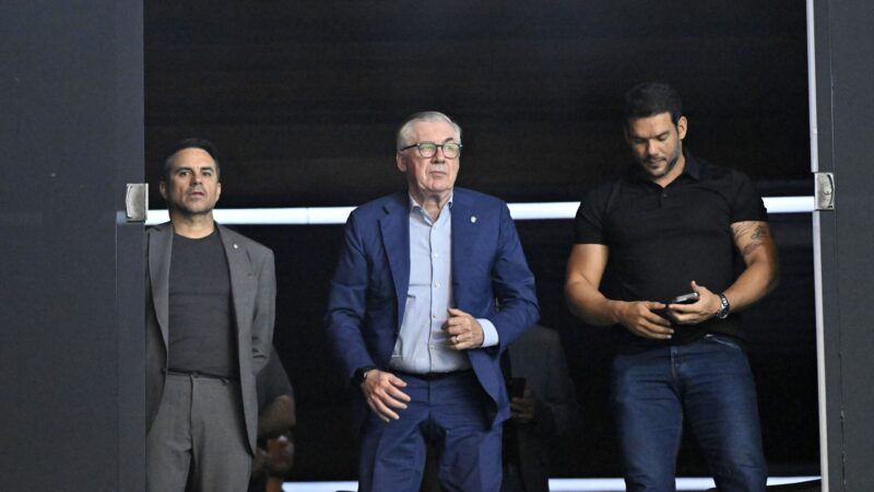 Presidente da CBF mostra otimismo por renovação com Ancelotti: “Tudo para dar certo”