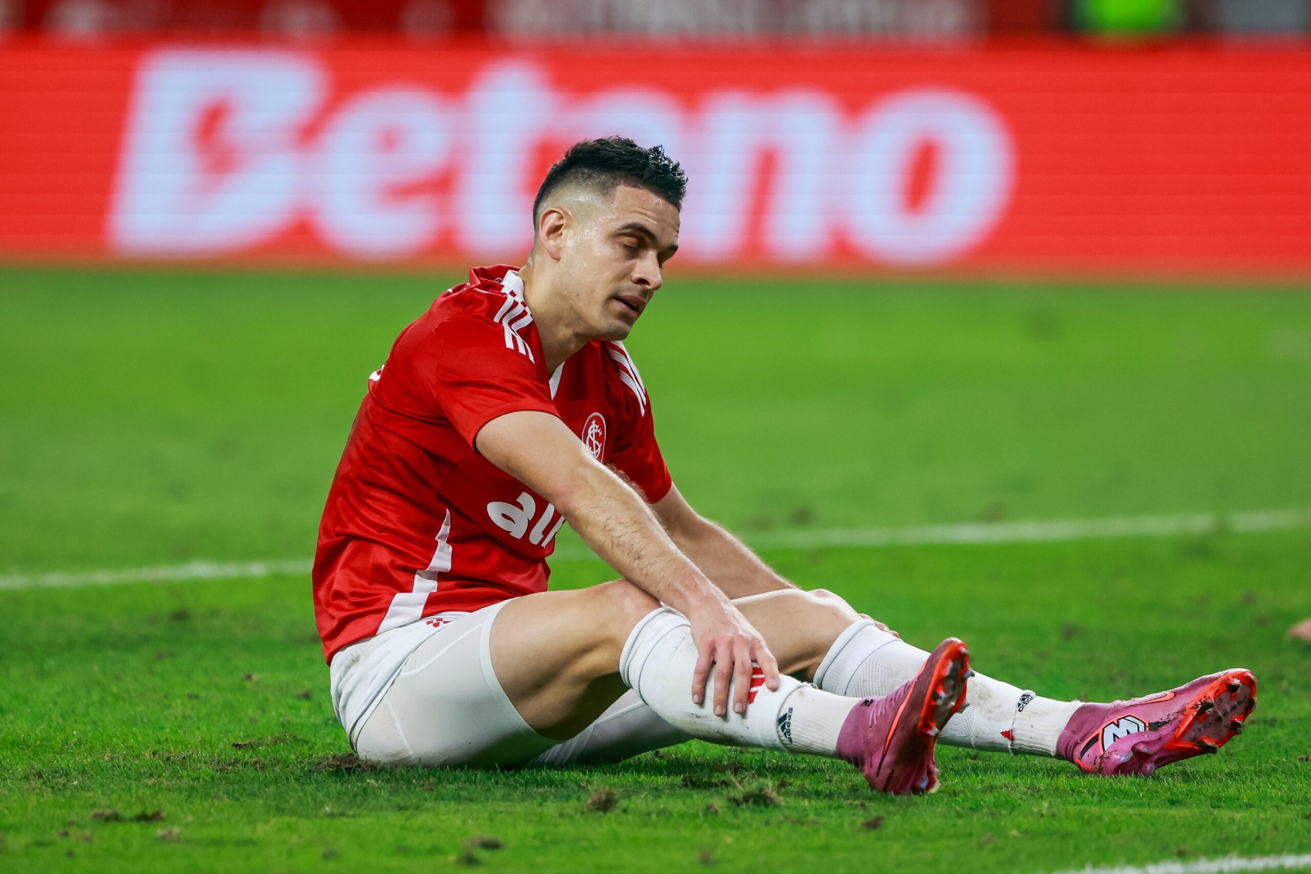 Análise: Inter erra de música ao campo, Borré e Ramón Díaz falham e risco de rebaixamento segue