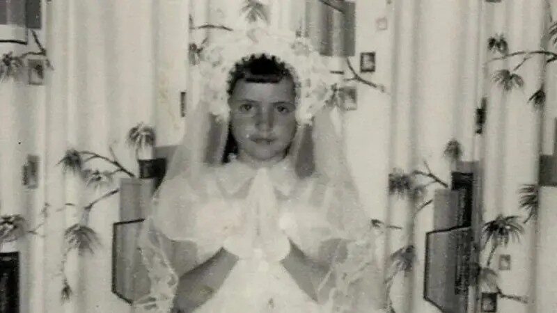 ‘Acreditei por anos que eu era minha irmã morta ressuscitada’