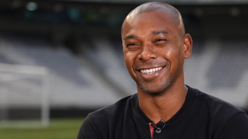 Fernandinho, ídolo do Athletico e multicampeão pelo City, anuncia aposentadoria: “Não motiva mais”