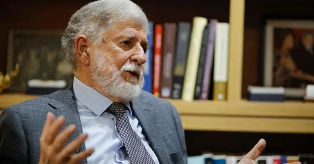 Suspensão de tarifas por Trump ‘é passo na direção certa’, diz Celso Amorim