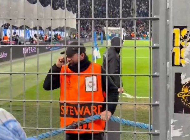 Segurança do Olympique de Marselha provoca torcida do Newcastle em jogo da Champions