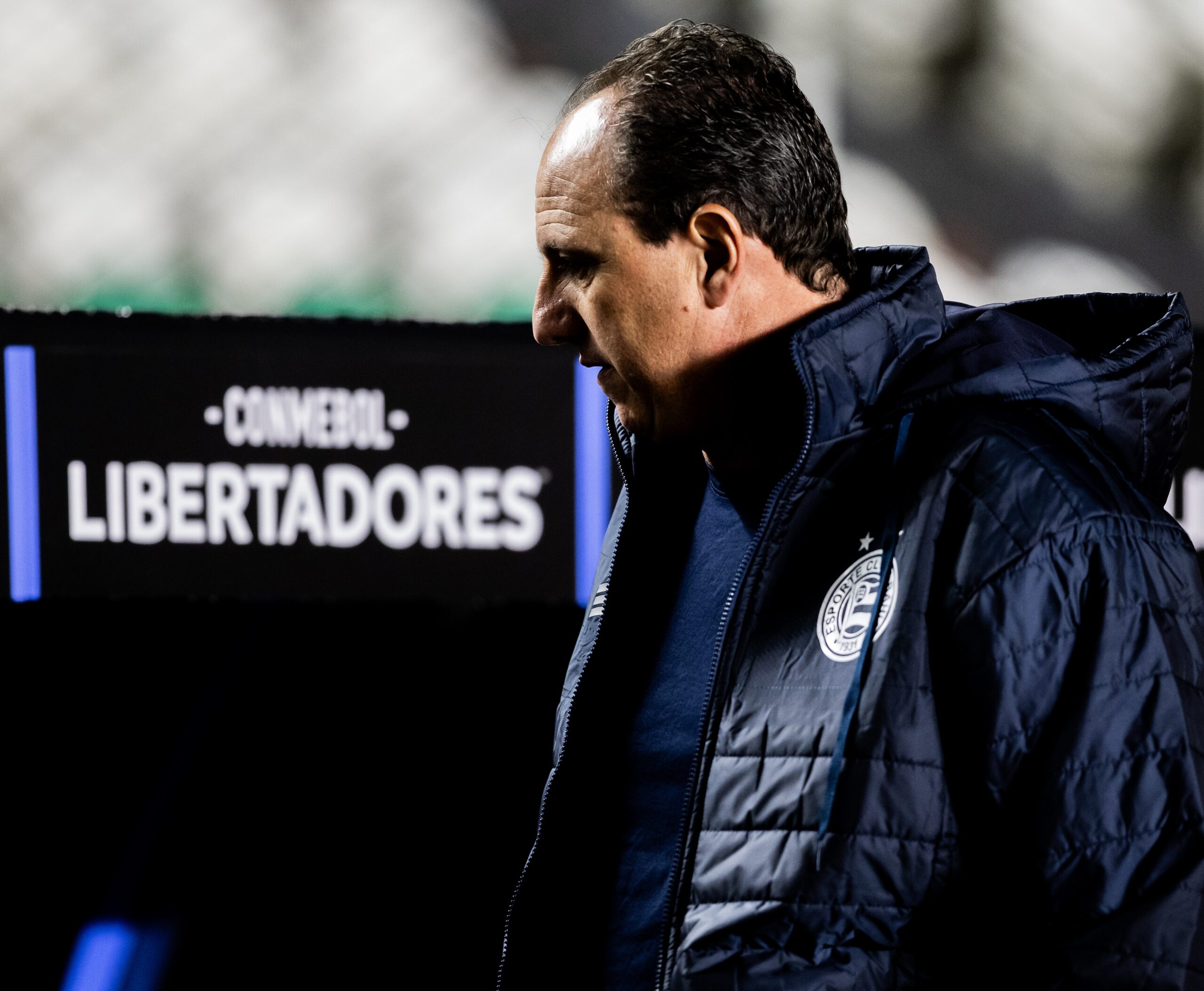 Com Libertadores garantida, Bahia mira o G-5 e fim do jejum fora de casa contra o Juventude