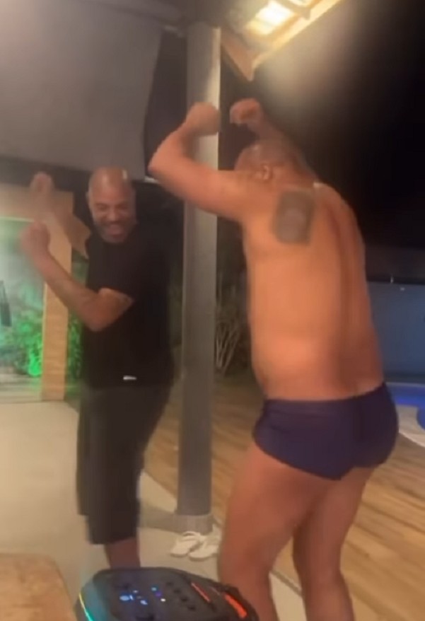 Dança dos Famosos? Em Atalaia, Adriano e Aloísio mostram que têm molejo; assista