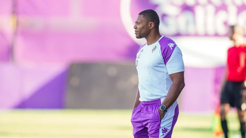 Júlio Baptista vê sonho de ser treinador ameaçado: “Nós, negros, somos penalizados”