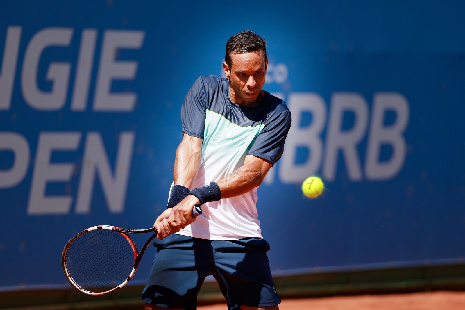 Semifinal do ATP Challenger 75 em Florianópolis terá duelo nacional
