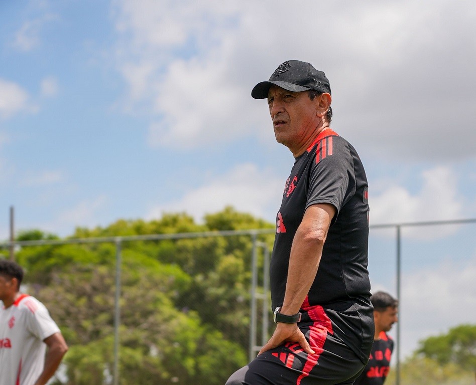 “No va a bajar”? No Inter, Ramón Díaz reencontra o Vasco em novo cenário de briga contra o Z-4
