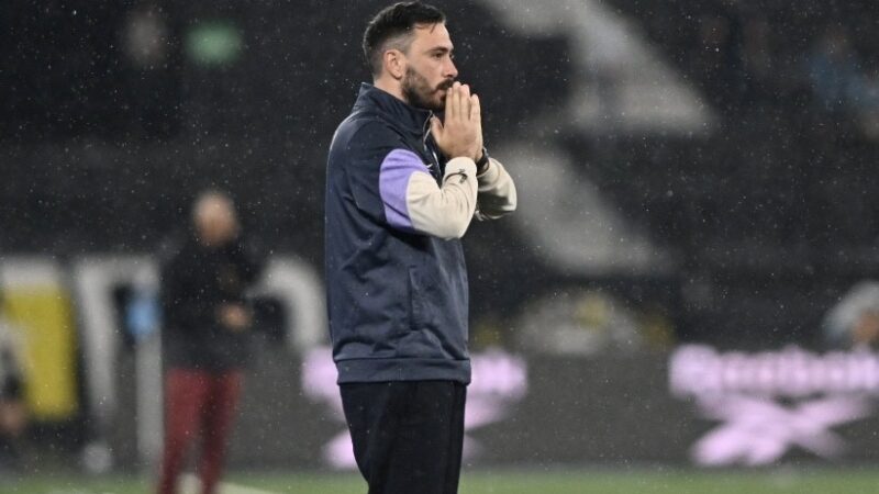 Davide reconhece jogo ruim do Botafogo, mas valoriza vitória e elogia Kadir: “Um dia que não esquecerá”