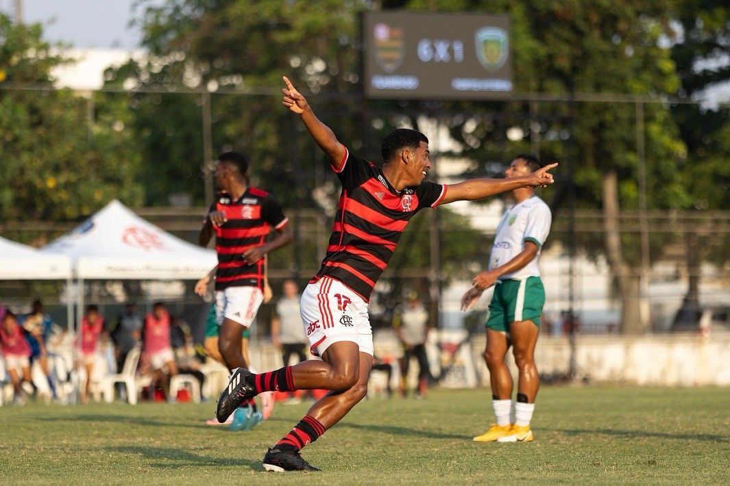 Londrina encaminha pacotão de reforços com jogadores de Flamengo, Inter e Bahia