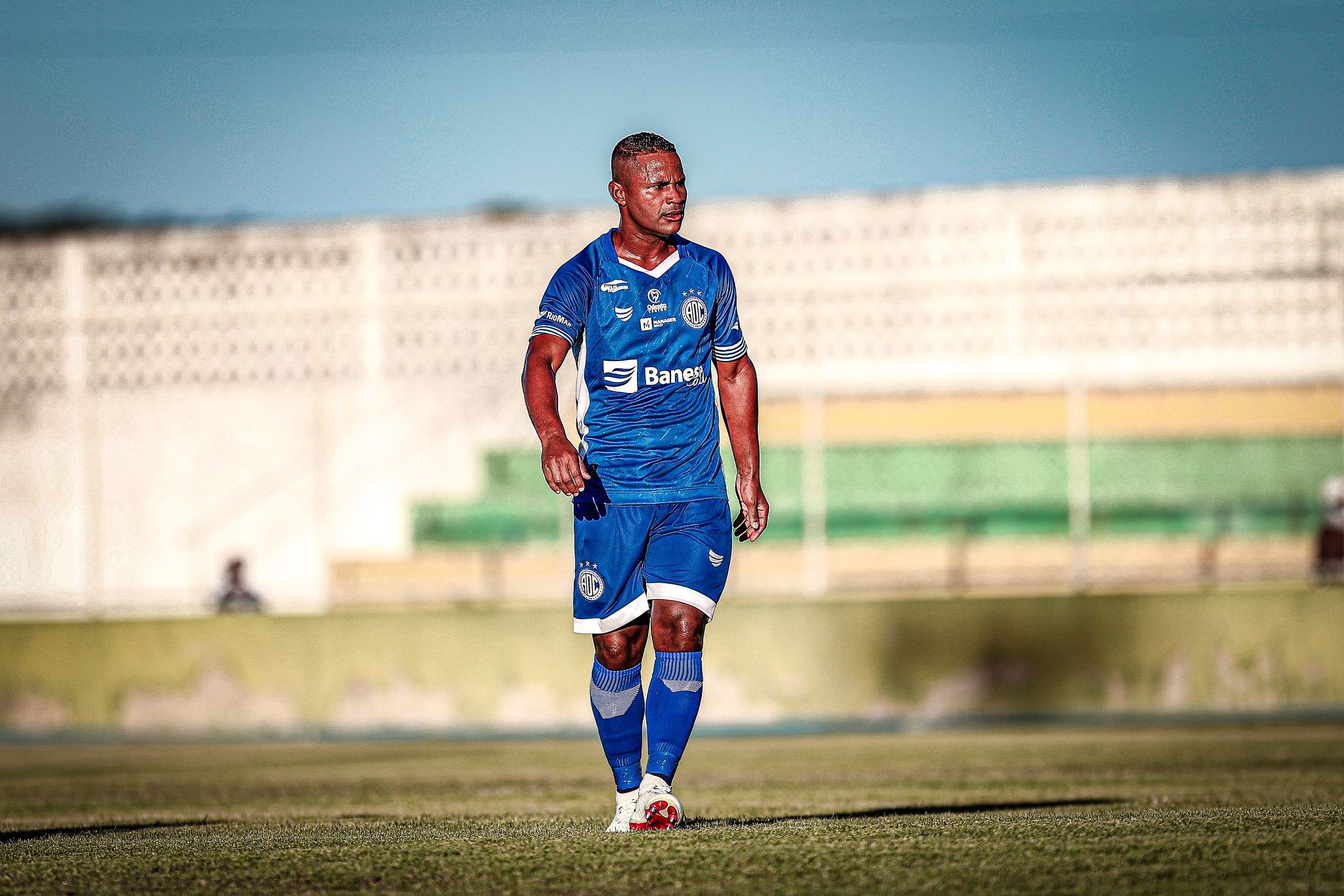 Hexacampeão sergipano, Everton Santos é anunciado como reforço do Atlético Gloriense para 2026