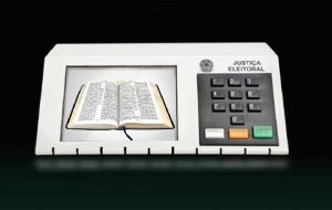 Prefeito de Salvador sanciona “Lei da Bíblia” nas escolas