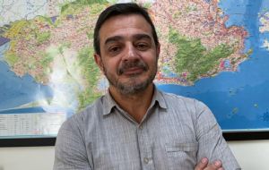 “Sem reindustrialização não há combate ao crime organizado”, afirma Elias Jabbour em palestra