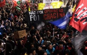 VÍDEO: Manifestações pelo país pedem prisão de Castro e mudança na política de segurança