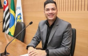 "Vadia, vou acabar te matando": vereador do PL é acusado de violência doméstica