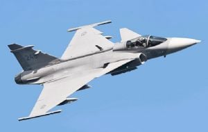 Radar avançado, 2.400 km/h: novo Gripen reforça frota de caças modernos da FAB