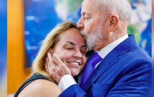 Lurian, filha mais velha de Lula, é internada no RJ após dores no peito