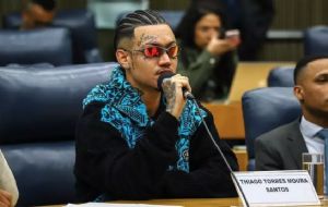 Chavoso da USP tem conta com mais de 1 milhão de seguidores desativada