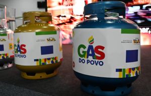 Gás do Povo começa nas capitais e amplia o acesso ao botijão com recarga gratuita