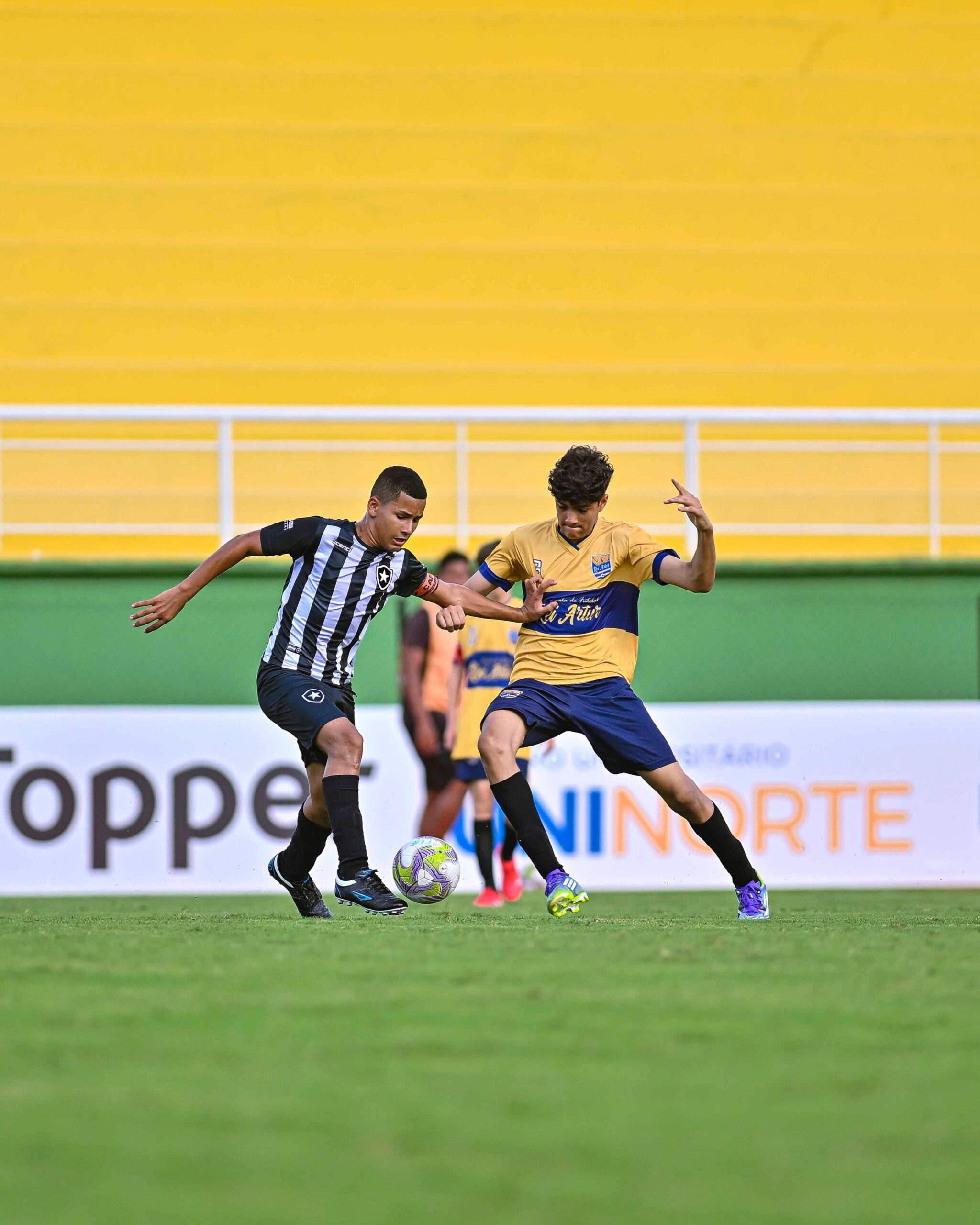 Botafogo Academy e Vila Acre goleiam e definem confrontos das quartas de final do Acreano Sub-13