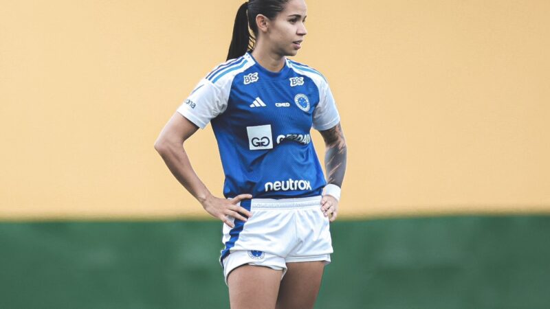 Recém-renovada com o Cruzeiro, Bedoya passa por cirurgia no joelho