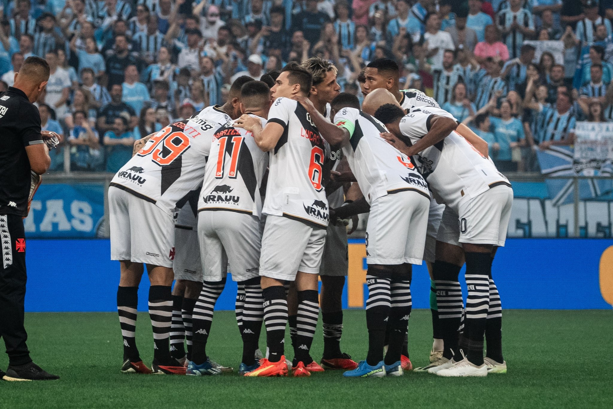 Jejum do Vasco contra o Grêmio como visitante está entre os maiores da Série A; veja a lista