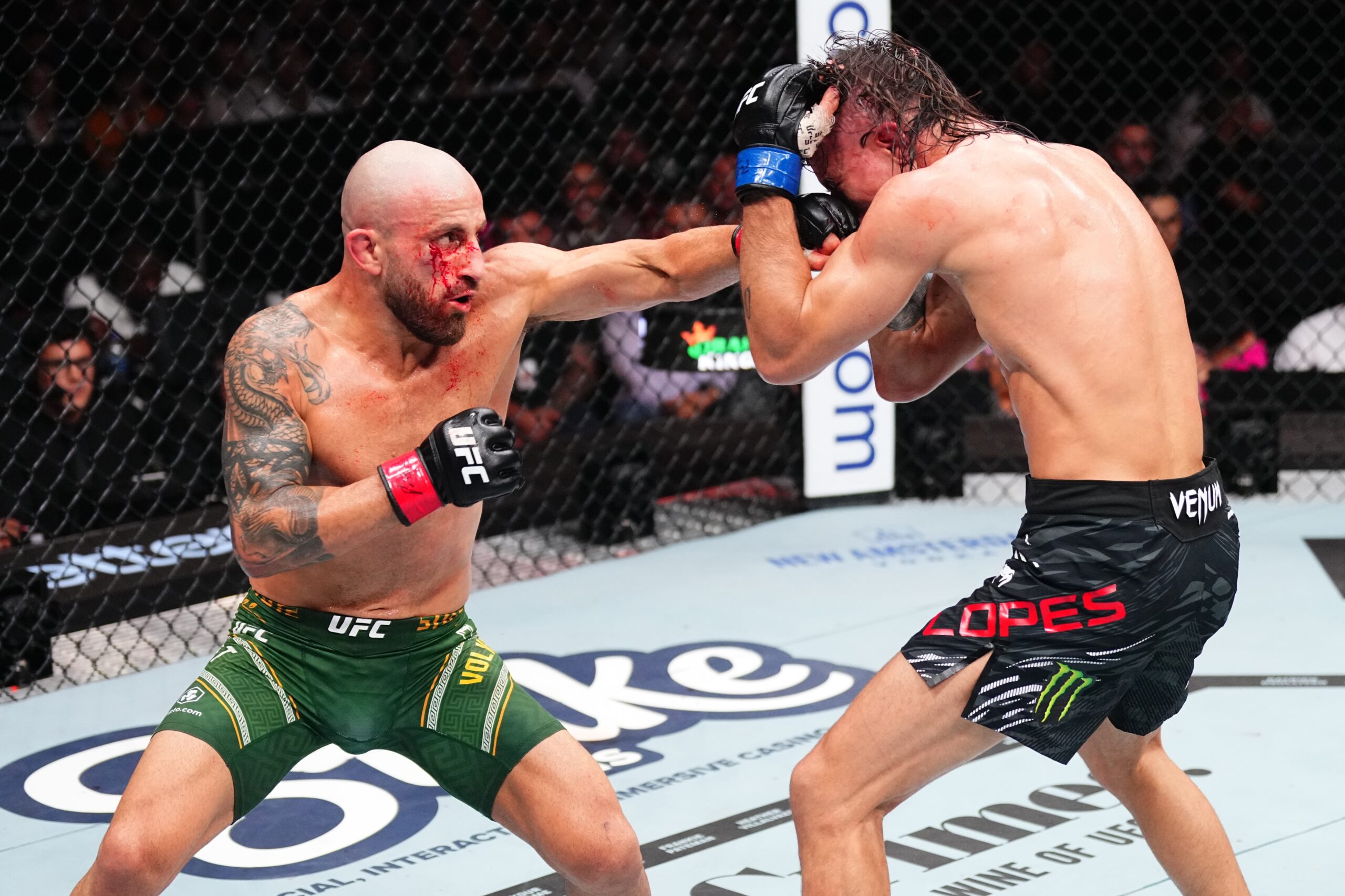 Amanda Nunes e Diego Lopes lutam por cinturões do UFC em janeiro