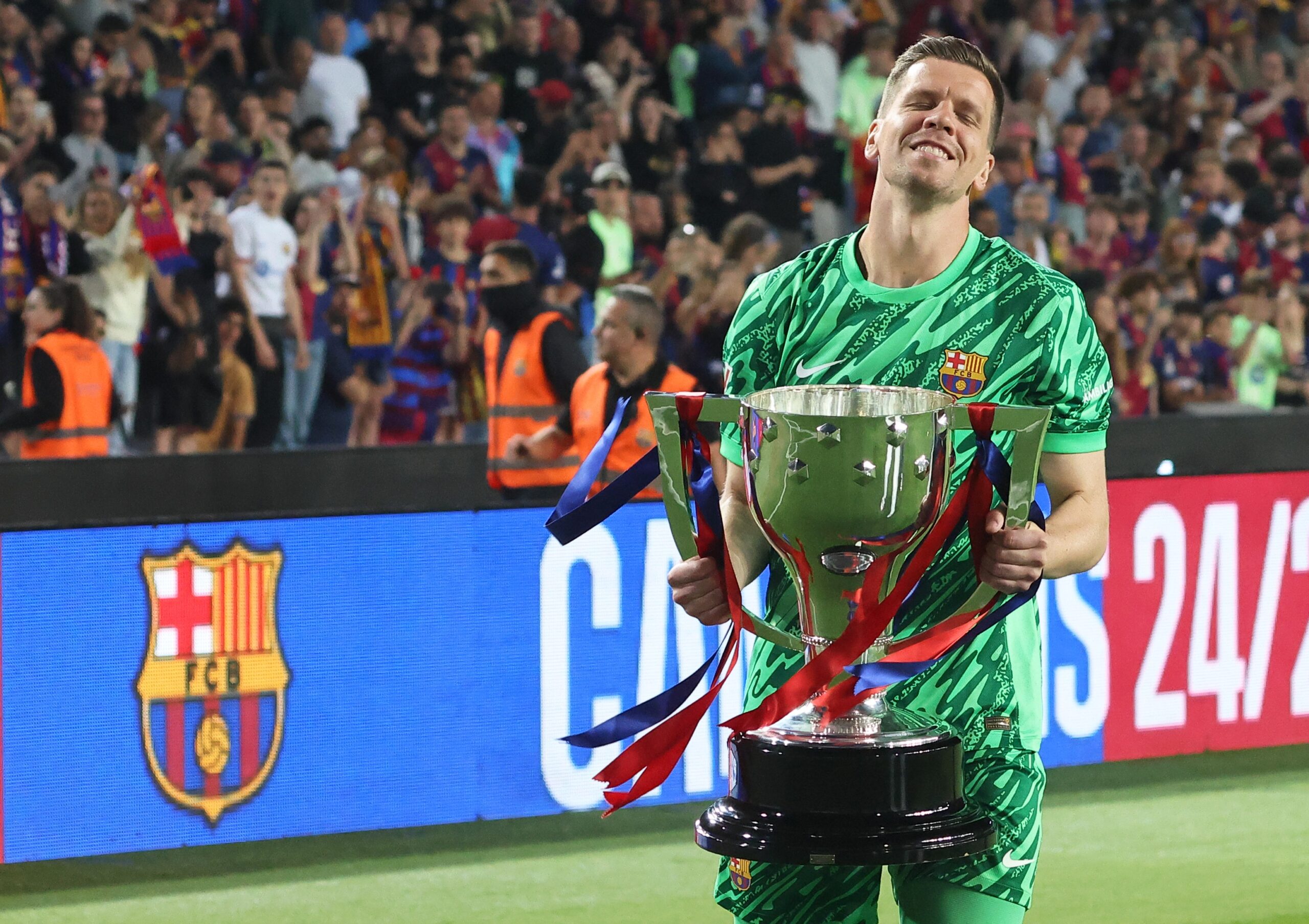 Jogador do Barcelona revela que jogou de graça no primeiro ano no clube