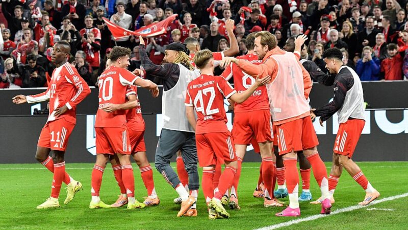 Bayern atropela no primeiro tempo, vence Leverkusen e segue 100% no Alemão