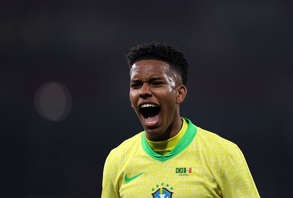 Jornal exalta Estêvão na Seleção e alerta: “Problema de Rodrygo e Raphinha”