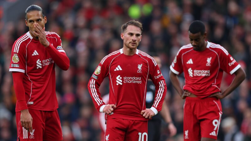 Liverpool busca seguir no G-8 da Champions para estancar crise por início ruim na Premier League