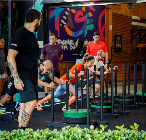 Academia realiza aulão gratuito de Hyrox e ação beneficente em Santos