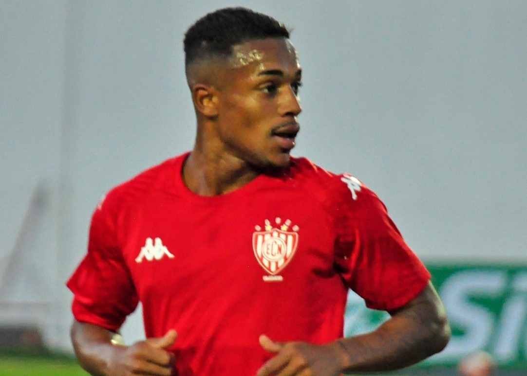 Cauã Aguiar renova com o Noroeste por mais uma temporada