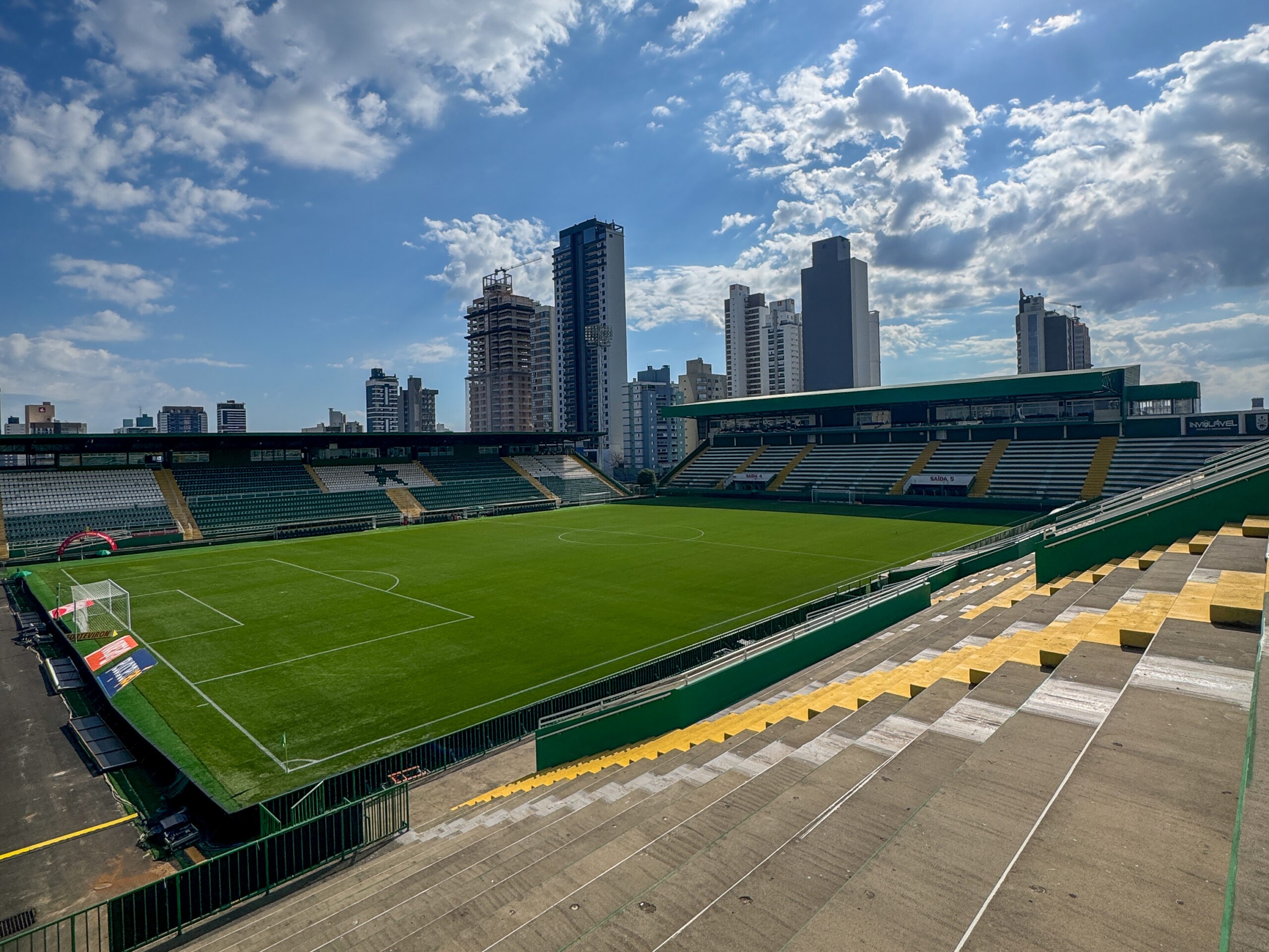 Chapecoense x Atlético-GO: onde assistir ao vivo, horário e escalações