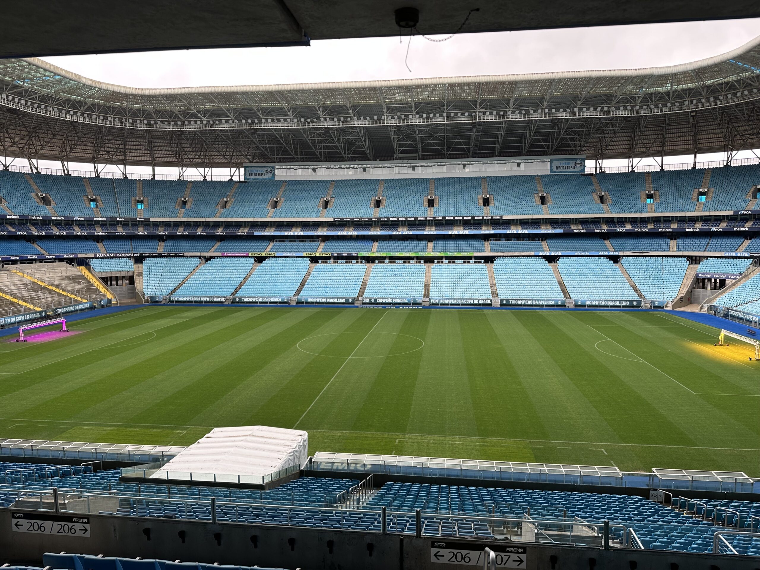 Shows, cuidado com o gramado e ingressos: os próximos passos do Grêmio ao assumir a Arena