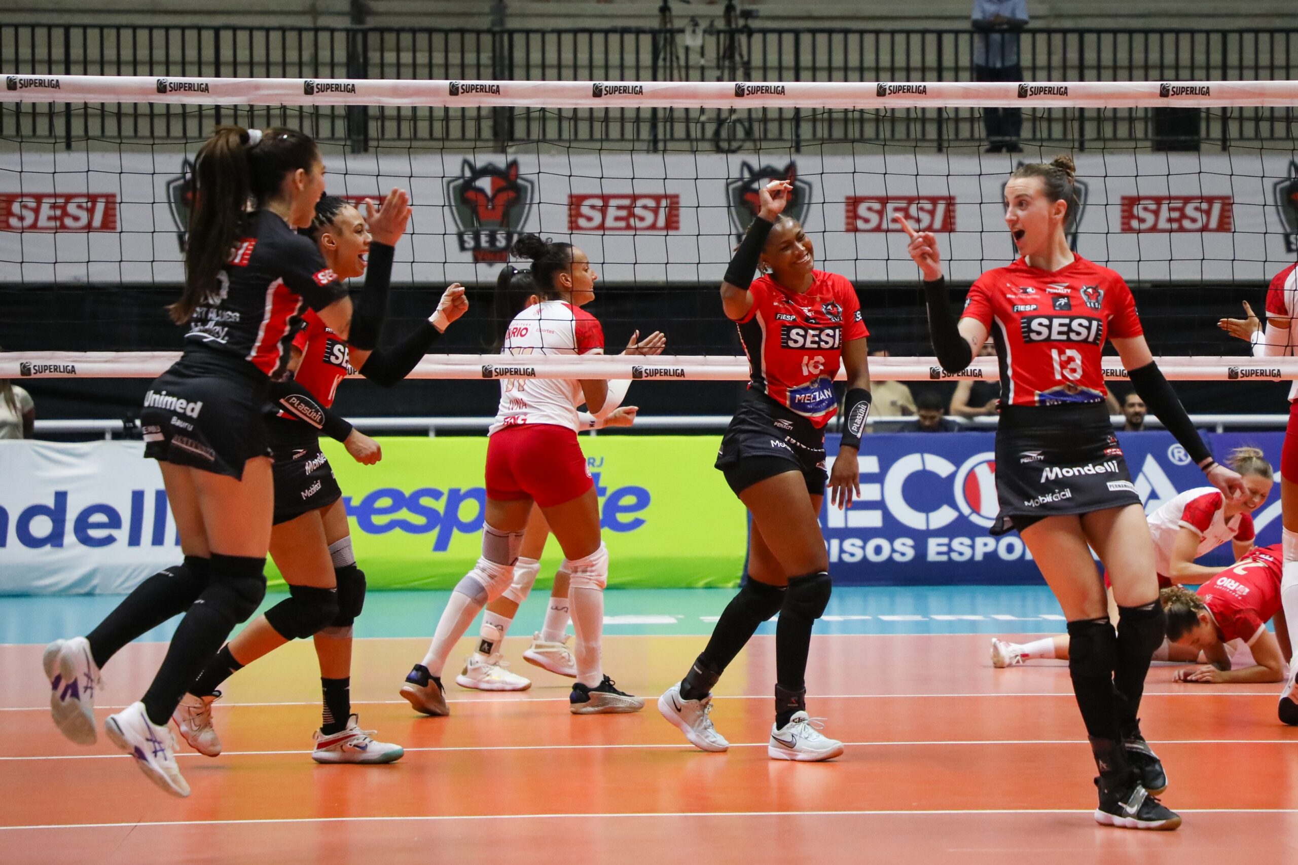 Sesi-Bauru recebe o Brasília pela sétima rodada da Superliga Feminina