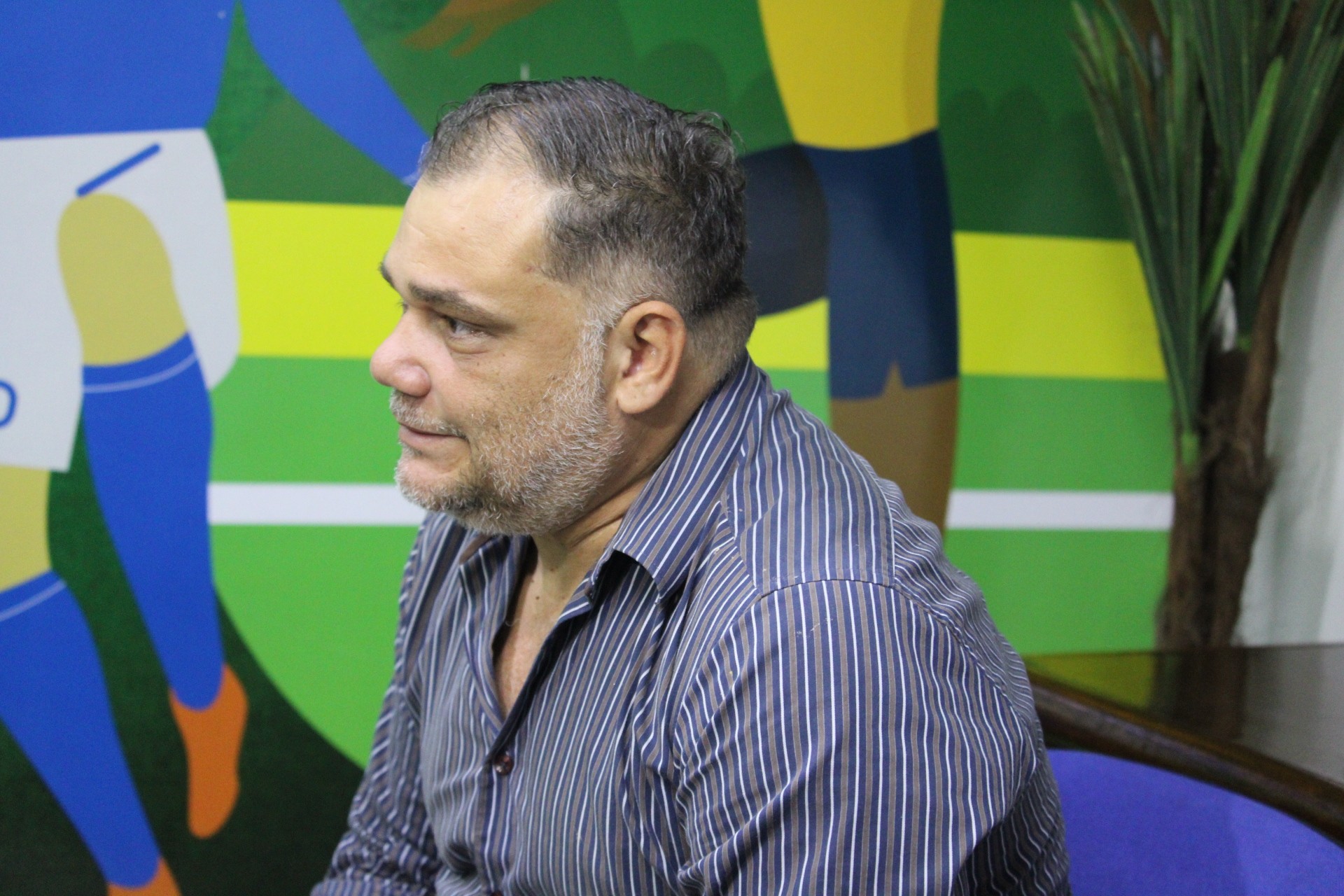 Alta pedida, largada queimada e solução caseira: os bastidores da relação entre Miguel Júnior e Sousa