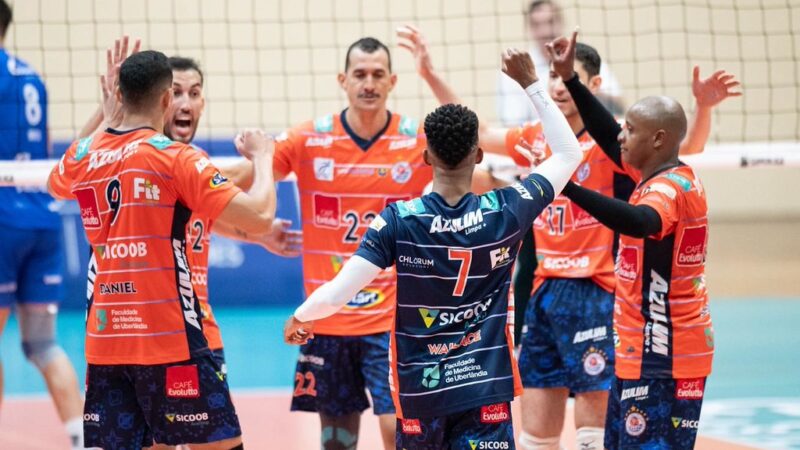 Monte Carmelo vence o Joinville Vôlei pela Superliga Masculina