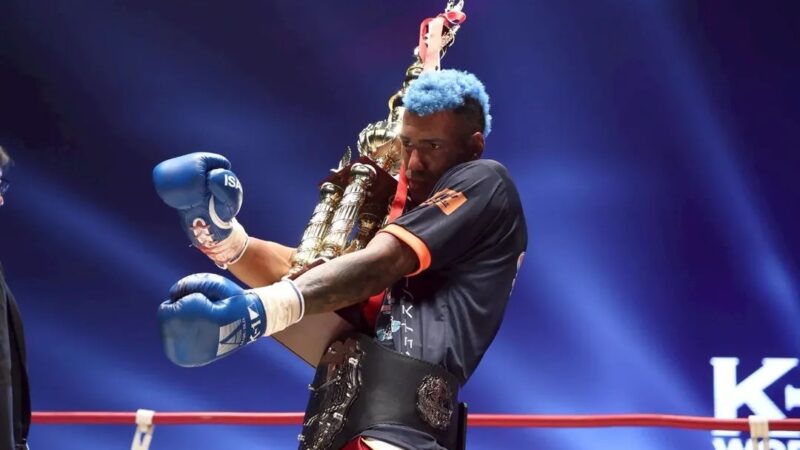 Jonas Salsicha comenta conquista de título no K-1: “Quebrei o punho na primeira luta”