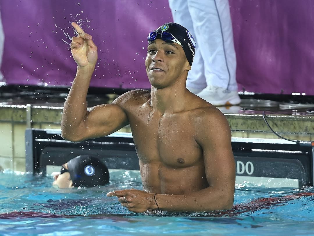 Jovem brilha e levanta debate sobre representatividade negra na natação brasileira: “Muito difícil”