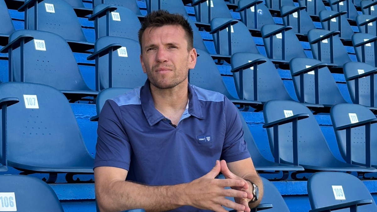 O capitão quer permanecer no Avaí; “Eu entro leve na Ressacada, feliz!” diz Eduardo Brock