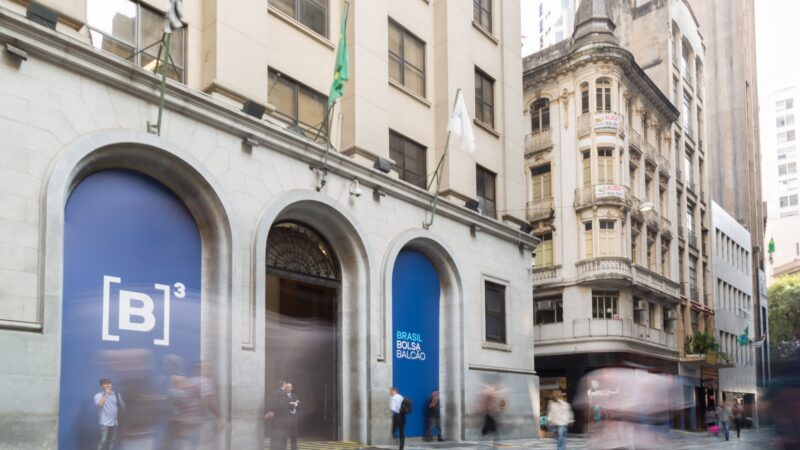 Adeus, B3: por que empresas estão deixando a bolsa mesmo com o Ibovespa em recorde?