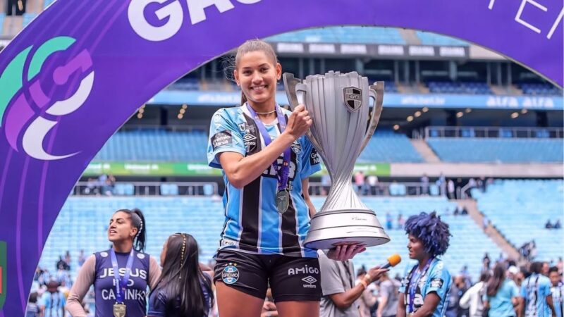 Valéria Paula fecha ano como vice-artilheira do Grêmio na conquista de bi do Gauchão Feminino
