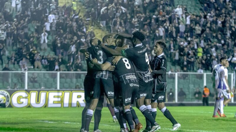 Figueirense anuncia reforços e renovações de atletas para 2026