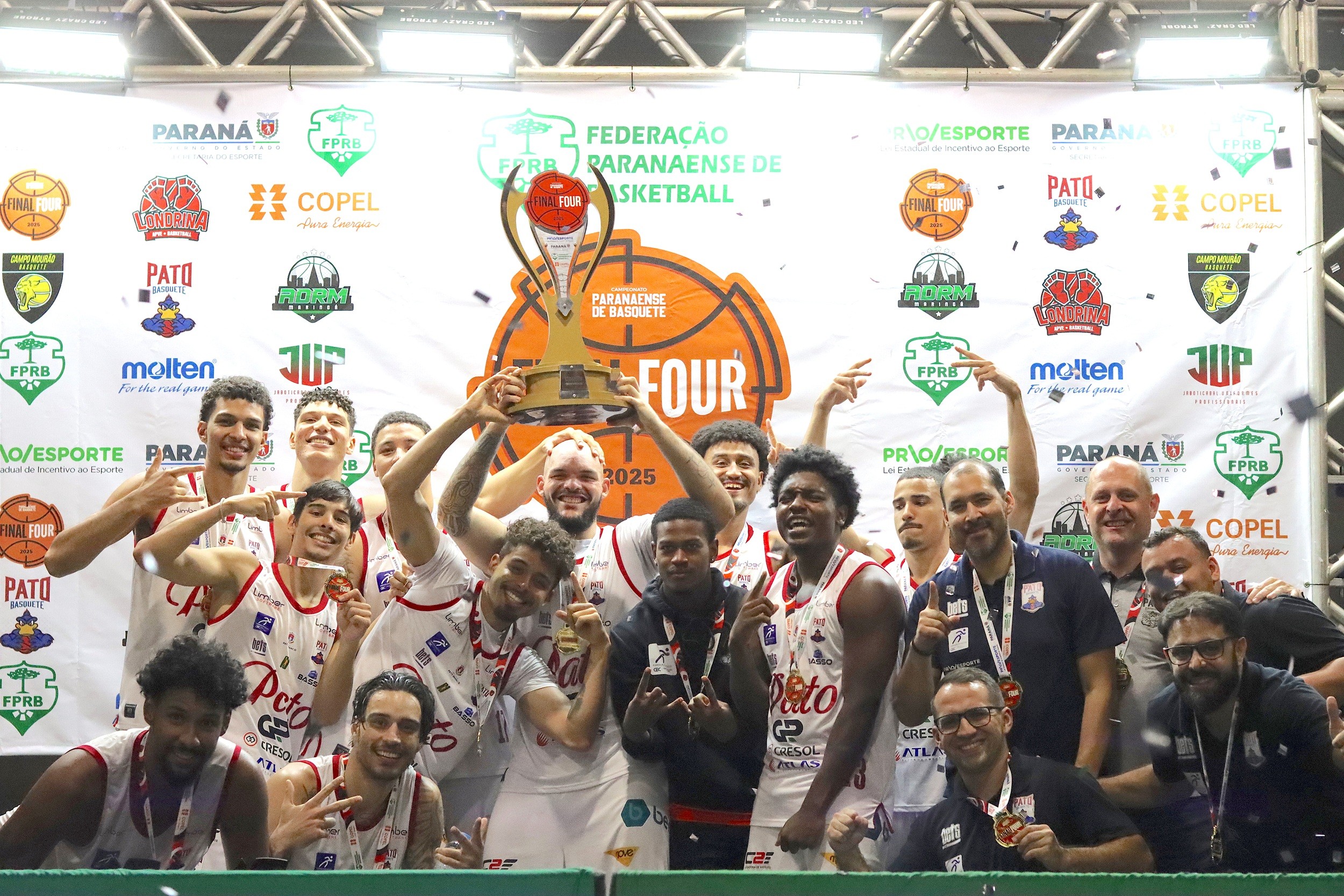 Paranaense de Basquete: Pato vence o Campo Mourão e é heptacampeão